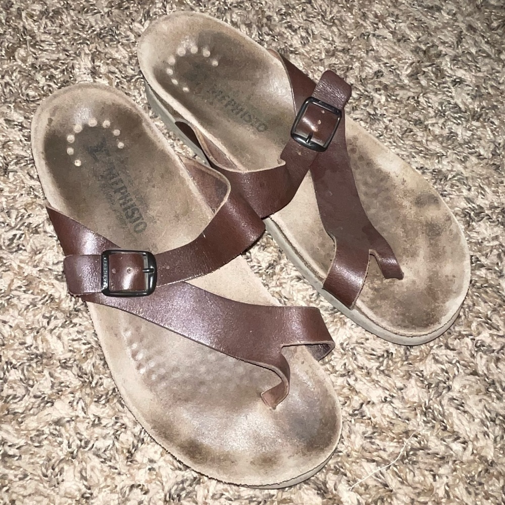 Mephisto Helen sandal